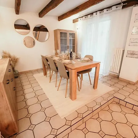 Holiday home La Champenoise - Jacuzzi - Vignes